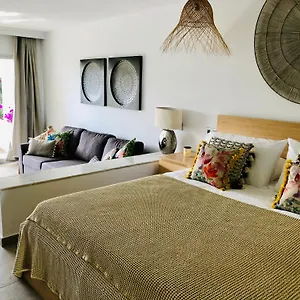  Apartment Miraflores, Luxury Suite, Spain