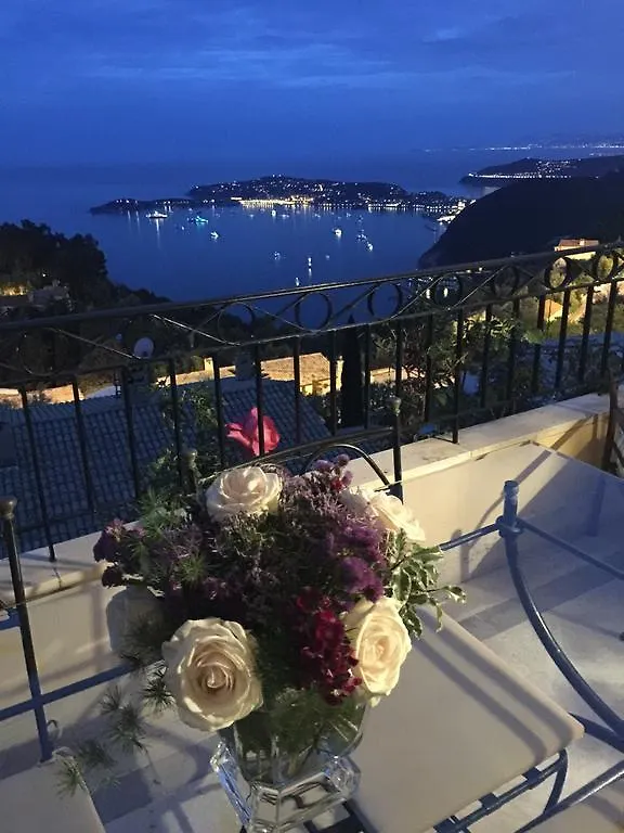 Sunny Panoramic Balcony Apartment Eze