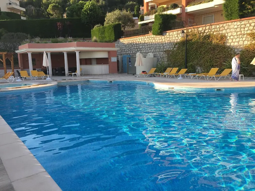 Sunny Panoramic Balcony Apartment Eze